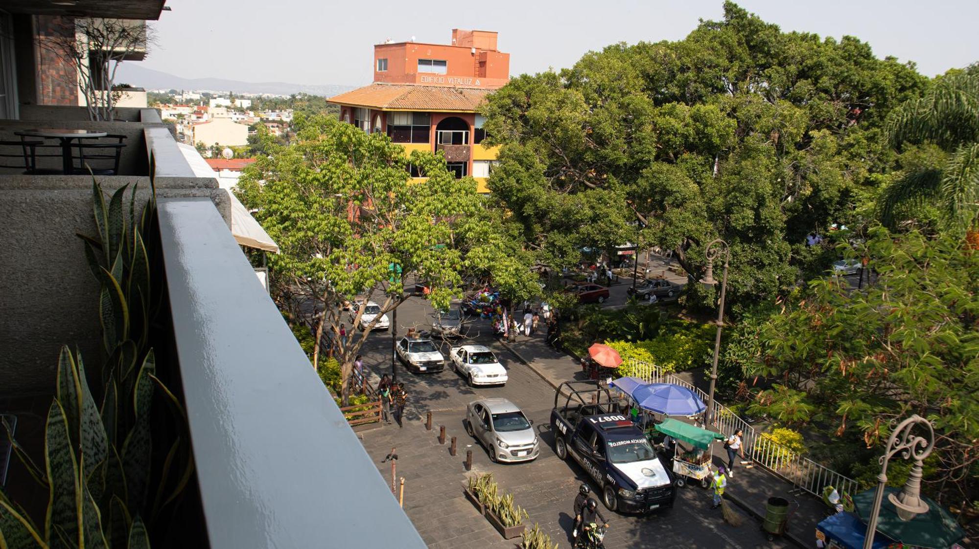 Suites Las Plazas Cuernavaca Exterior foto